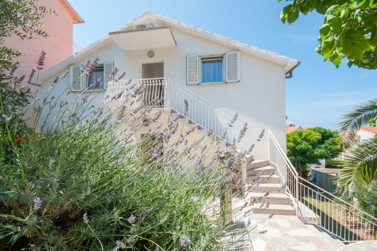 Modern Duće Exterior foto